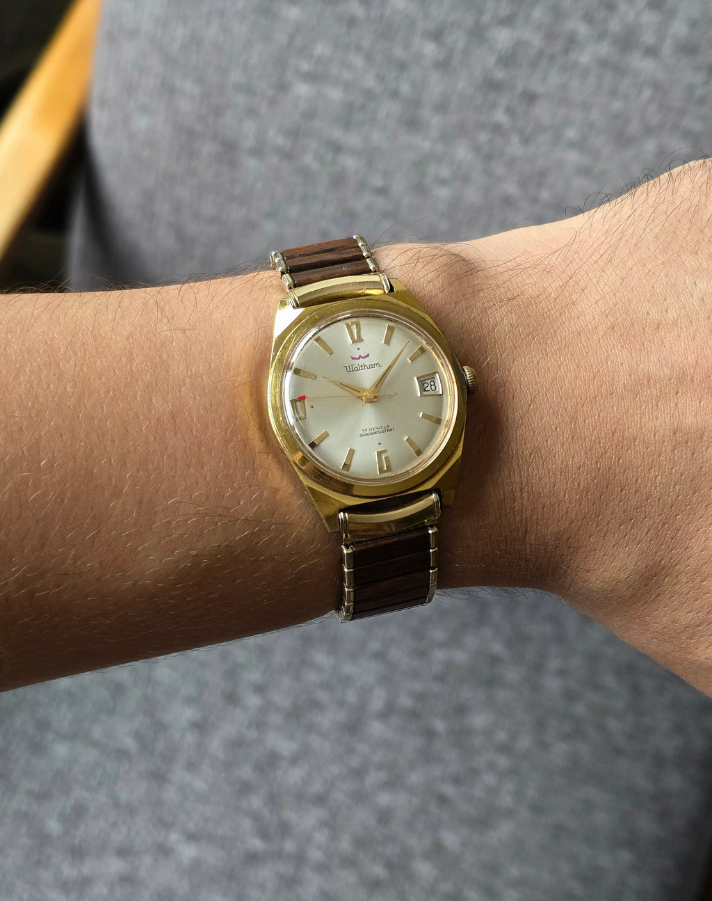 1960s Waltham, Silver Sunburst, Faux Wood Inlay, Swiss, 34 mm