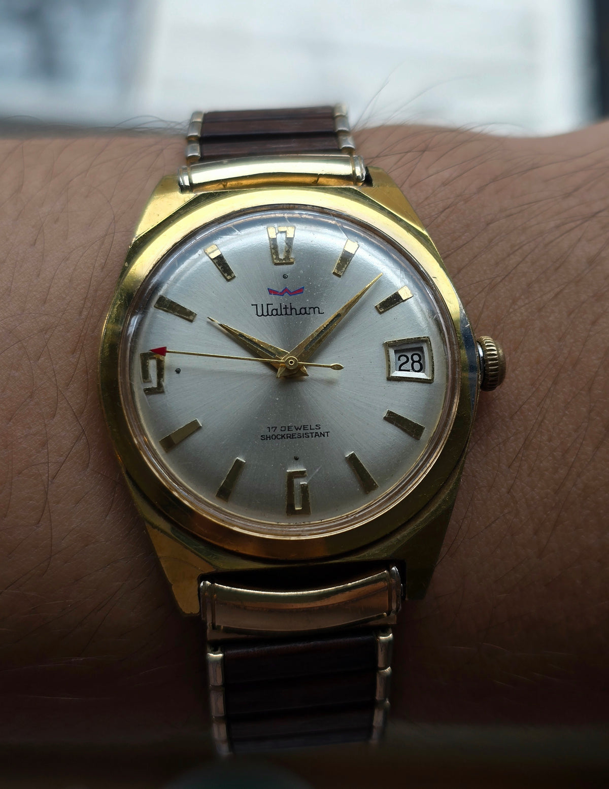 1960s Waltham, Silver Sunburst, Faux Wood Inlay, Swiss, 34 mm
