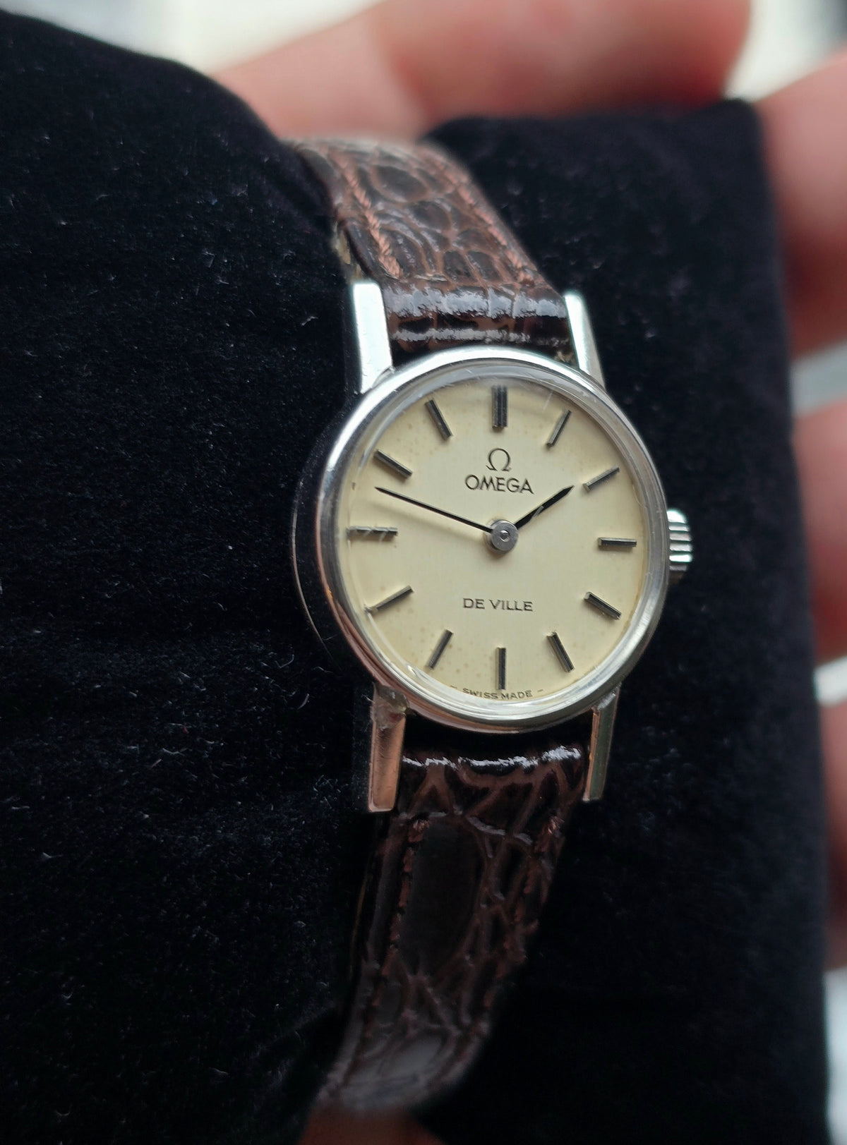 1977 OMEGA De Ville, Paper-like Dial, 19 mm, Cal. 1100, Ref. 511.0552